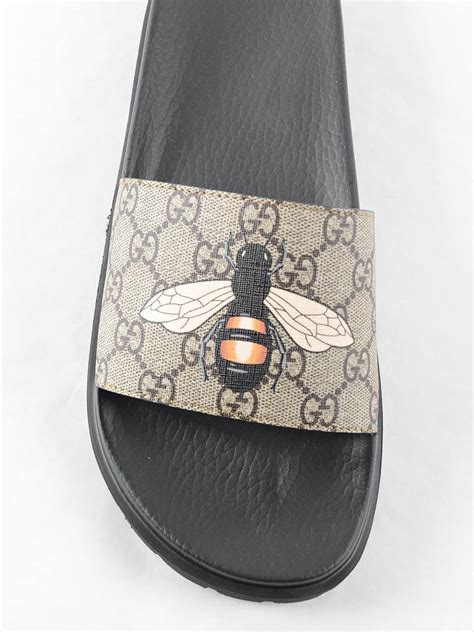 gucci flats with bee